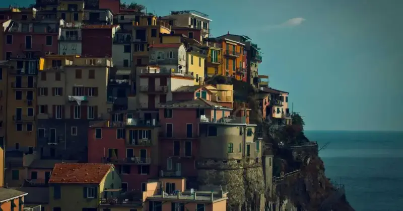 B1/B2 Vize Başvurusu: Önceki Ret Varken Yeniden Başvuru Stratejisi