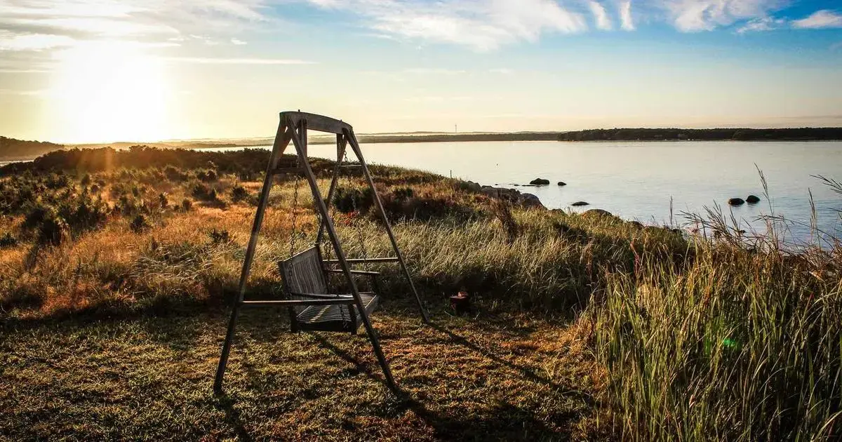 confused applicant looking at O-1 visa guidelines